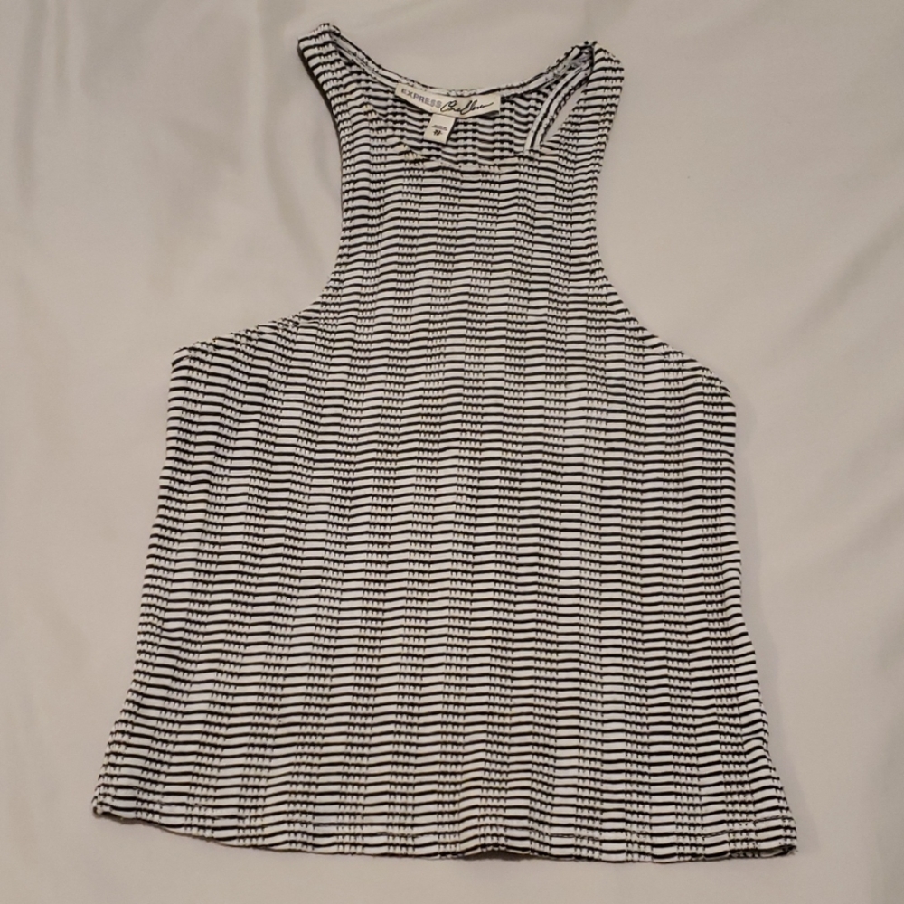BLACK & WHITE STRIPED CROP TOP